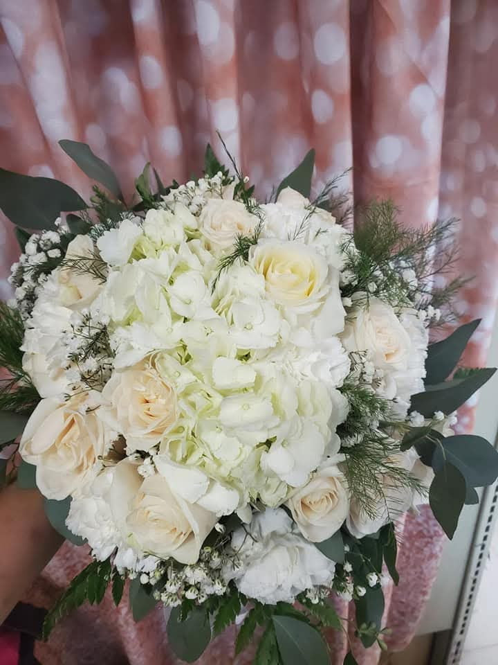 Serene Ivory Bliss Bouquet